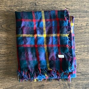 Aritzia - Wilfred wool plaid blanket scarf